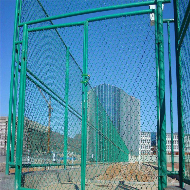 編織網(wǎng)隔離柵圖片3