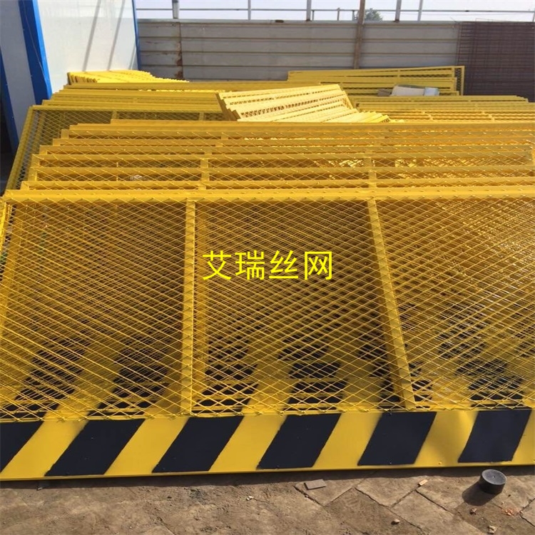 電梯防護門圖片2