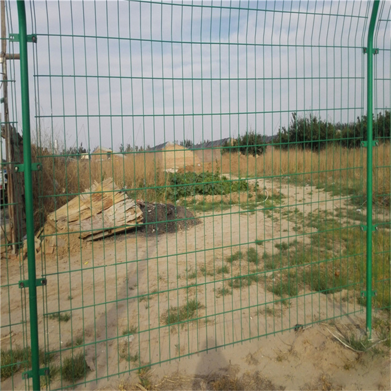 山坡護(hù)欄網(wǎng)圖片1