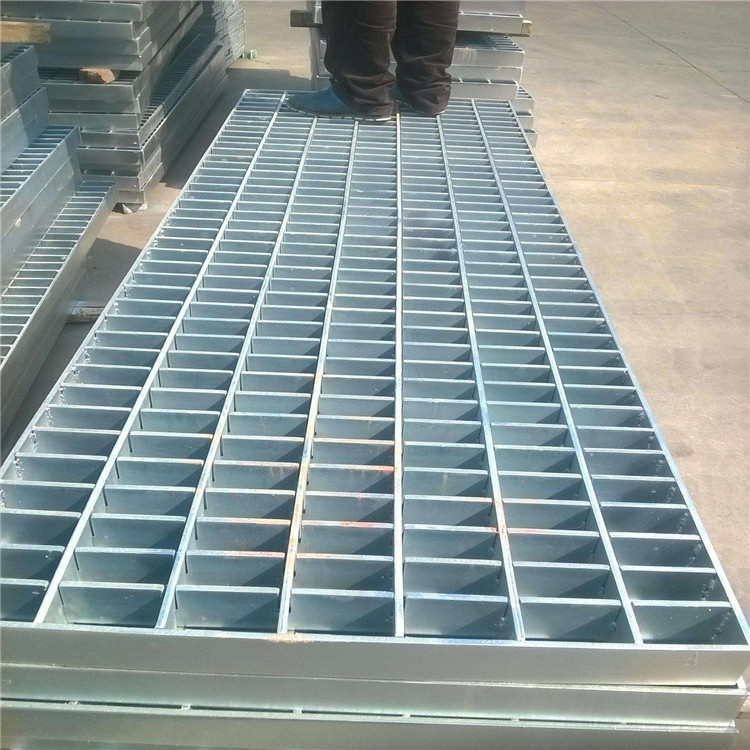 鋼梯踏步板圖片4