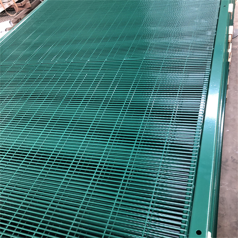 桃型柱密紋護(hù)欄網(wǎng)圖片3