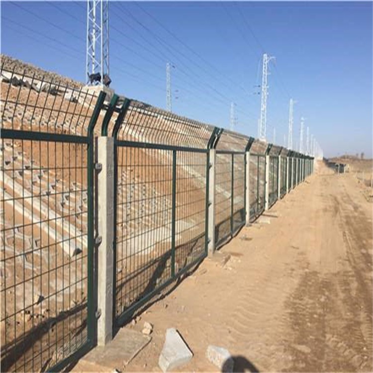 通線線路護(hù)欄網(wǎng)圖片1