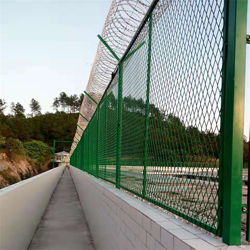 監(jiān)獄區(qū)域封閉隔離網(wǎng)圖片4