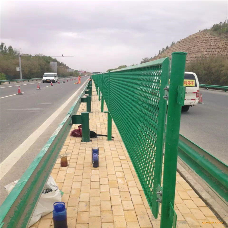 鋼板網(wǎng)防眩網(wǎng)圖片4