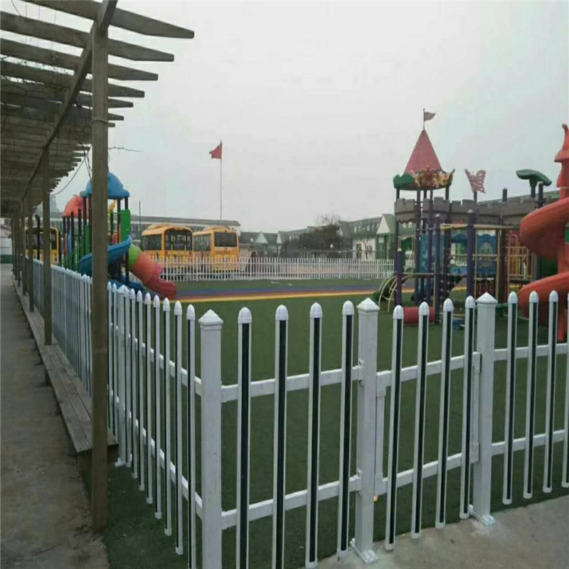 pvc社區(qū)護(hù)欄圖片1