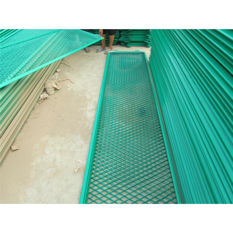 公路分隔帶防眩網(wǎng)圖片2