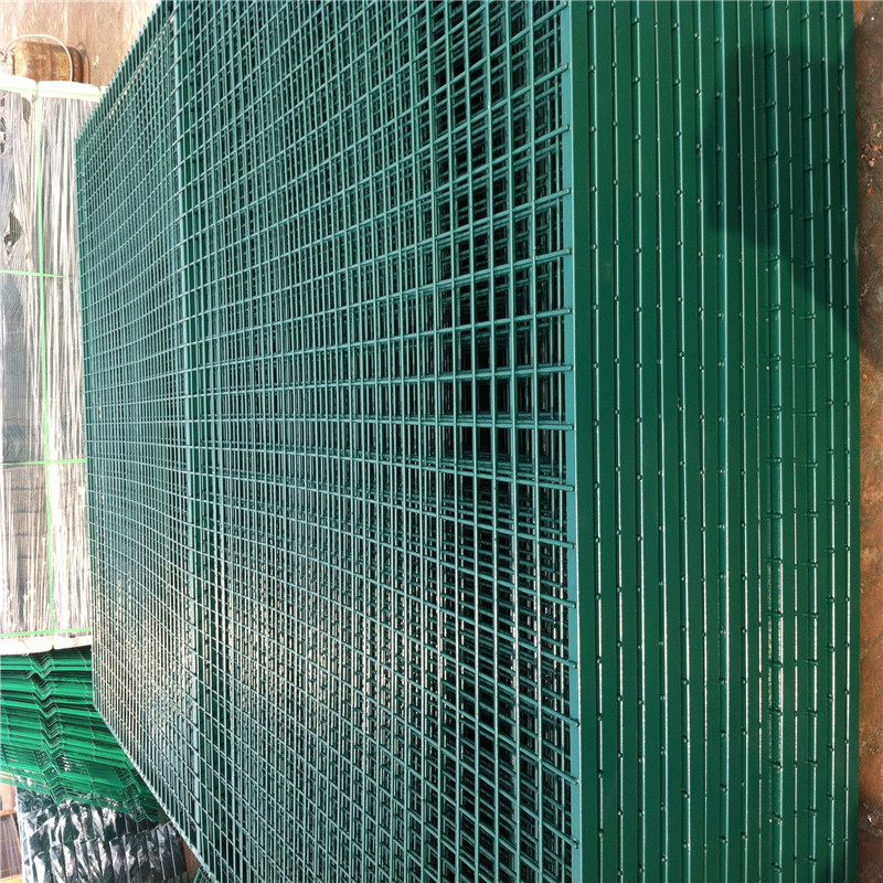 鐵絲網隔離柵圖片3