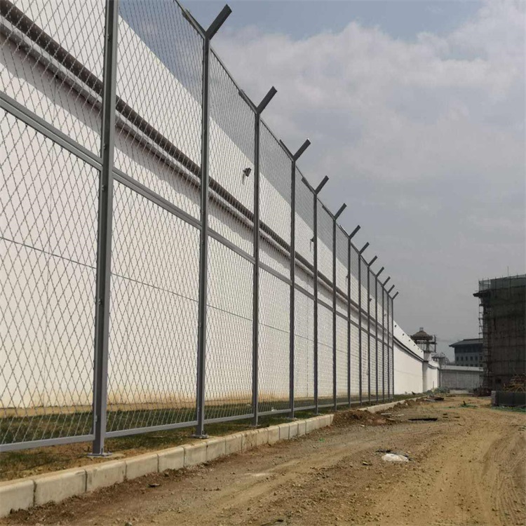 監(jiān)獄圍墻護欄圖片2