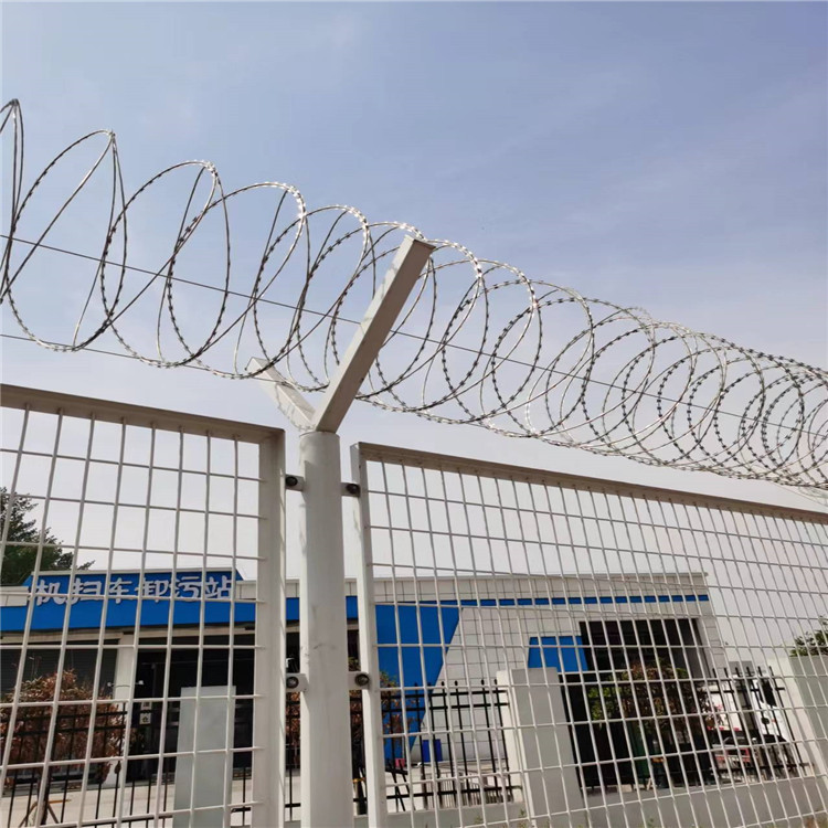 ?監(jiān)獄防攀爬隔離網(wǎng)圖片4