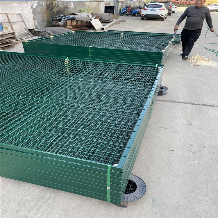 機(jī)場焊接網(wǎng)圍界圖片3