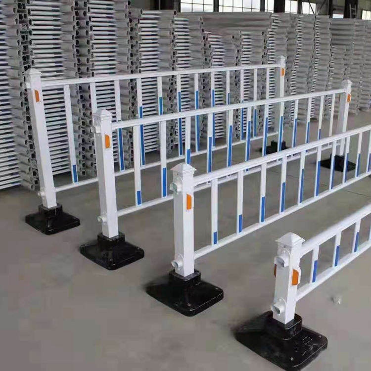 交通防護(hù)圍欄圖片2